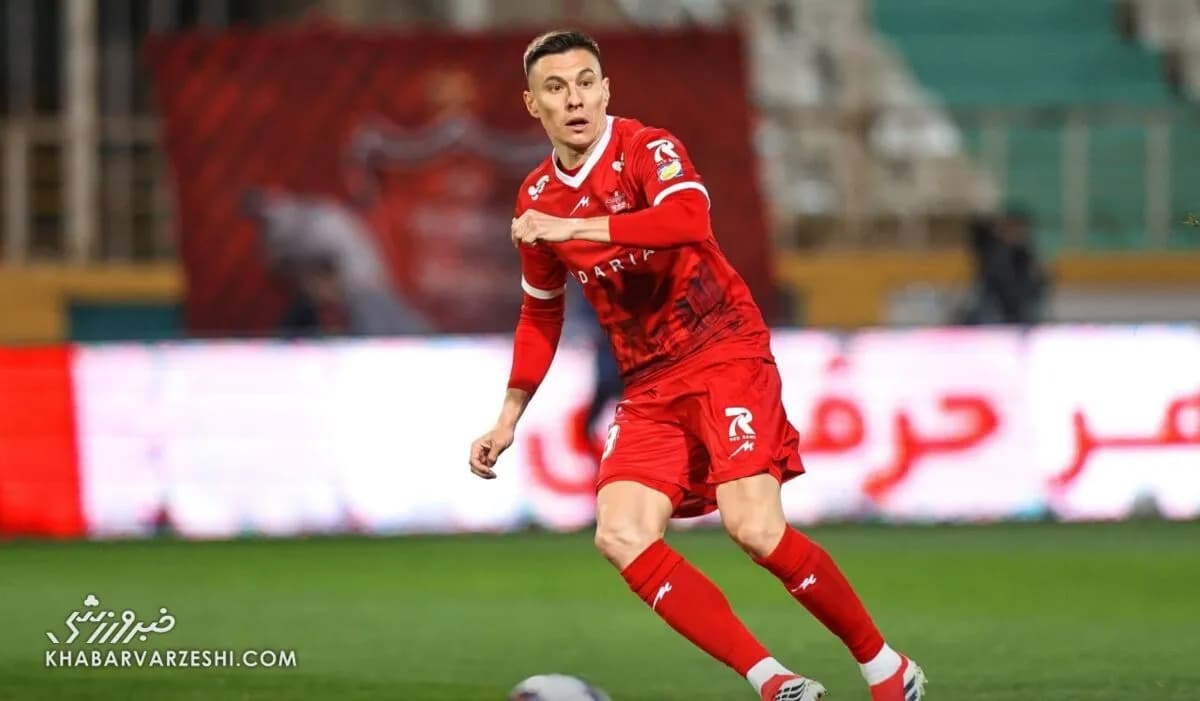 ستاره خارجی پرسپولیس در تیم ماندنی شد