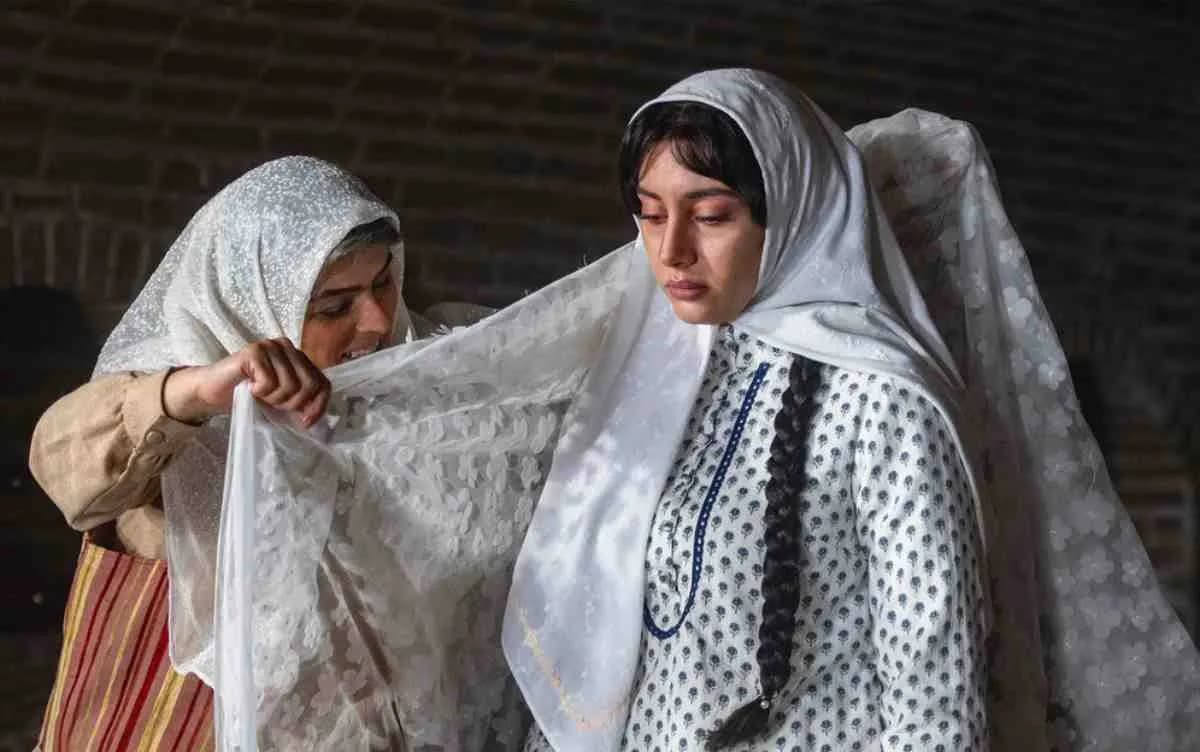 عکس های دیدنی پشت صحنه بامداد خمار با حال و هوای قاجاری