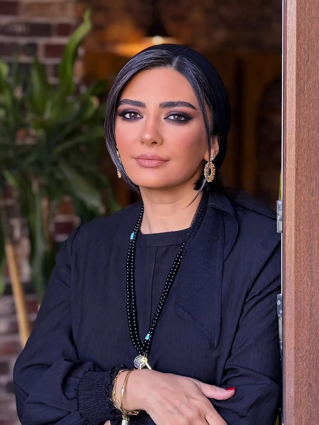 دانلود آهنگ جذاب عادتم شده از خشایار + متن کامل