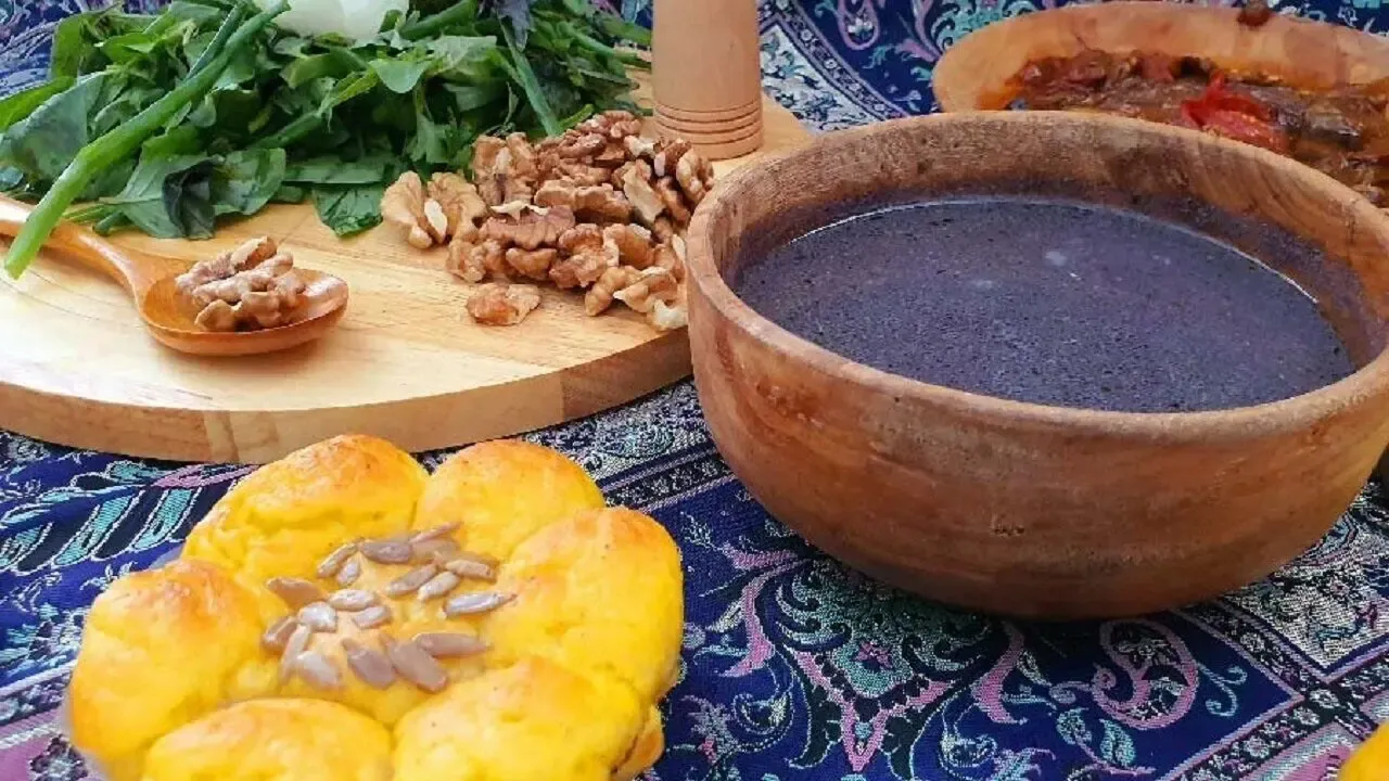 قوروت بادمجان بیرجندی؛ یک لقمه از خراسان به رنگ بنفش