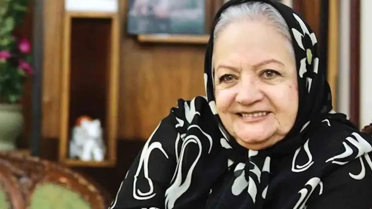 عکس نایاب سفر در زمان: شهلا ریاحی و الاغ در فیلم بوسه مادر
