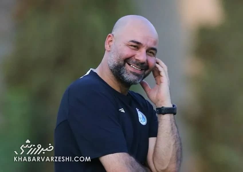 جنگ آتش سرخ و بنزین آبی؛ طعنه استقلال به پرسپولیس + تصویر
