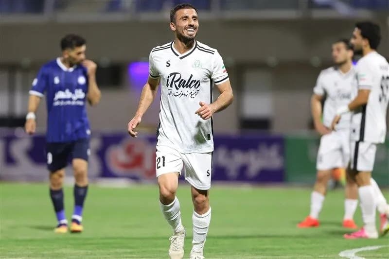 هدیه نکونام به پرسپولیس و استقلال؛ جدول لیگ برتر در آستانه دربی