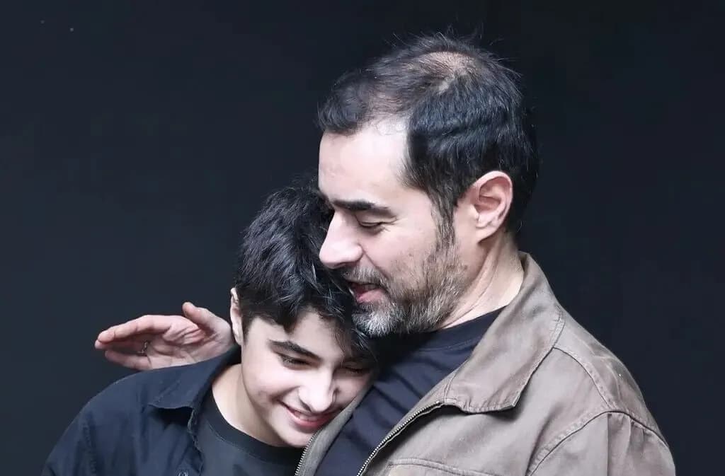 عکس دوران نوجوانی علی شادمان در کنار امیرعلی، پسر شهاب حسینی