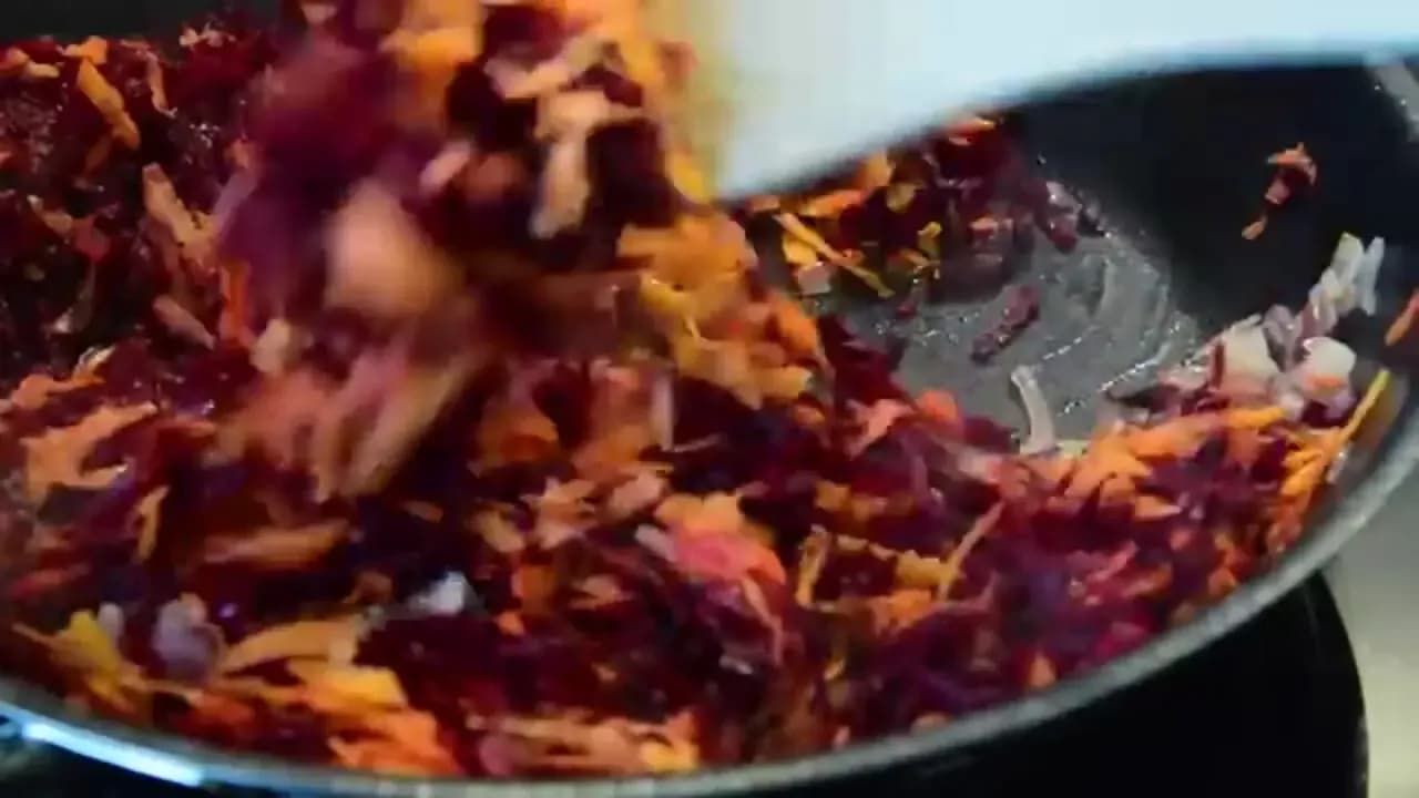 طرز تهیه سالاد لبو و هویج، یک شام سریع و سالم