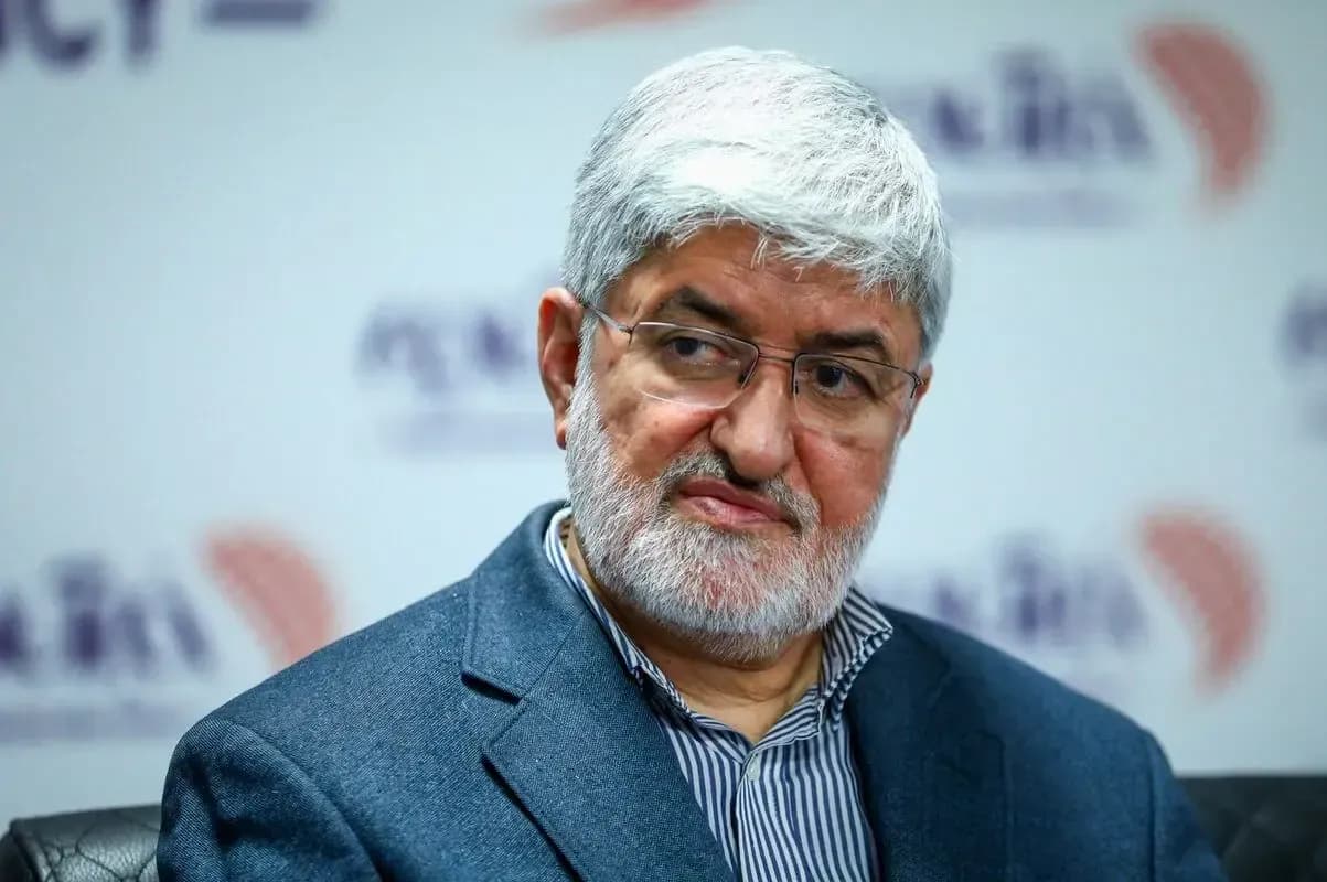 واکنش علی مطهری به صحبت های روحانی درباره همه پرسی جنگ و صلح