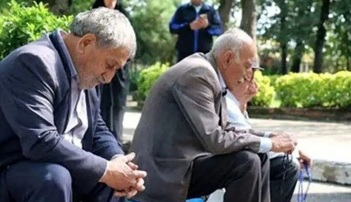 چرا معوقات بازنشستگان کامل پرداخت نمیشود؟ گلایه بازنشستگان از تورم و معوقات اردیبهشت