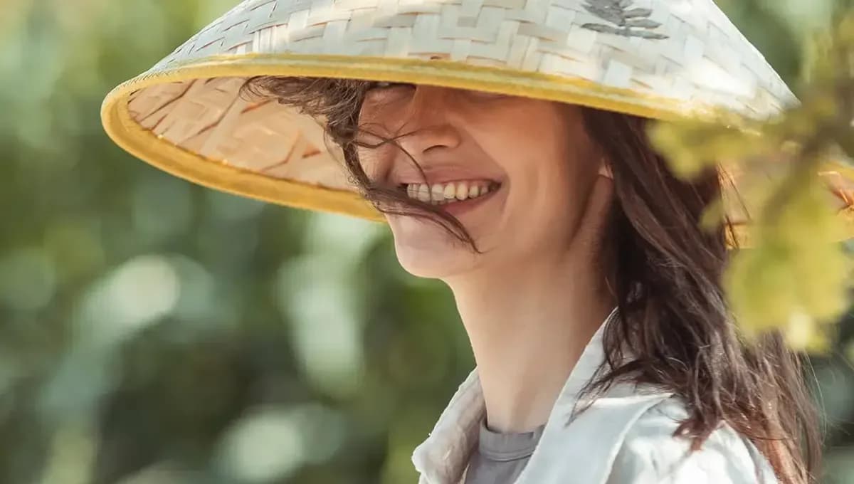 استایل تابستانی پردیس احمدیه، بازیگر پوست شیر در دل طبیعت + عکس
