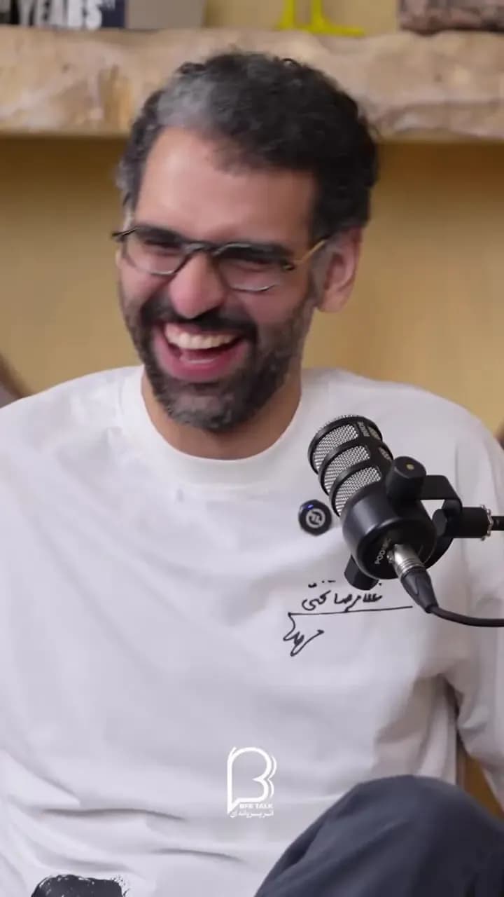 ببینید | علی فروتن: جوان ها در خیابان به جای عکس گرفتن من را بغل می کنند!