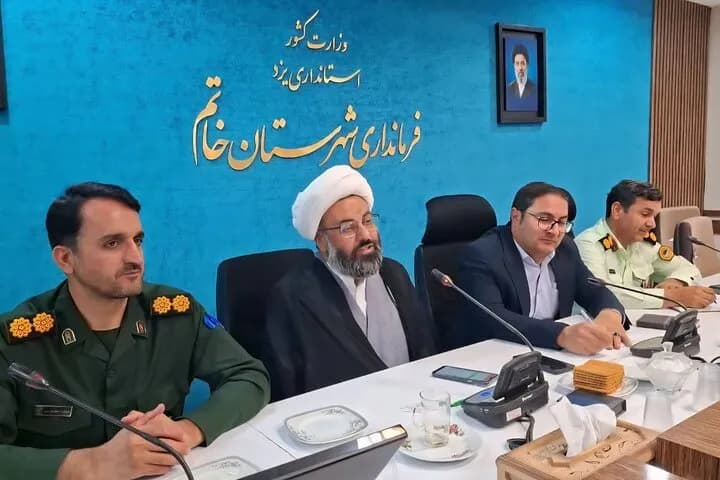 تقویت فرهنگ مواسات و حمایت از خانواده های کم برخوردار در جامعه