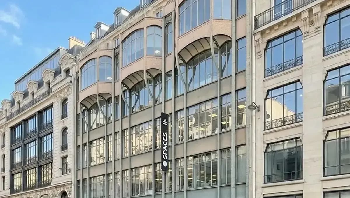 تصاویر ساختمانی در پاریس که دیوارهای باربر را از معماری حذف کرد