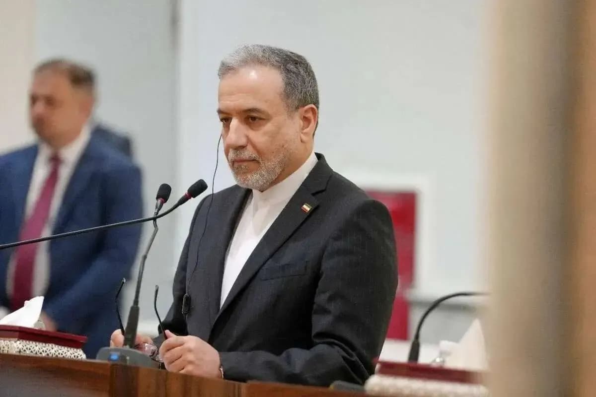 عراقچی: تنگه هرمز در صورت پذیرش طرح ایران طی ۷ روز بازگشایی می شود