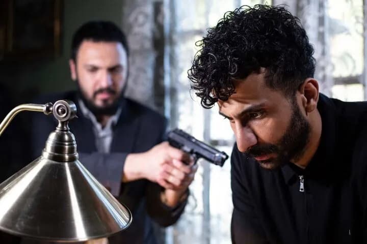 زندگی در سایه جنگ؛ فیلم «آن سوی آوار» به سینما می آید