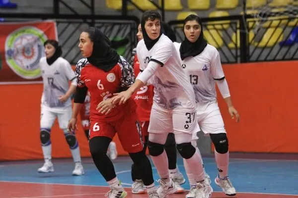 شکست مدافع عنوان قهرمانی؛ استقلال و زاگرس به ۶ امتیاز رسیدند