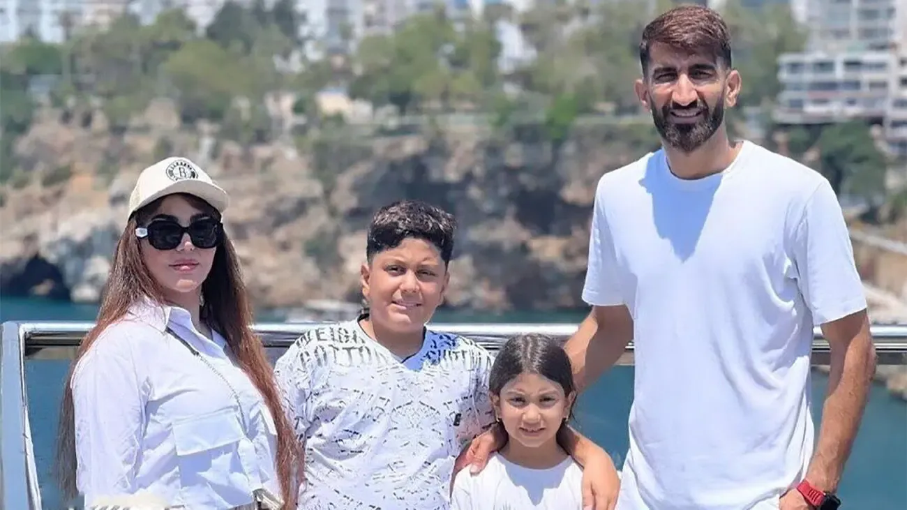 نگاهی به ماشین لاکچری و هوش پران علیرضا بیرانوند