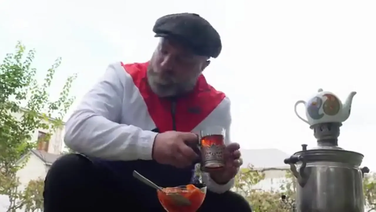 ببینید؛ تهیه استیک در روستای آذربایجان با دستان یک آشپز ماهر