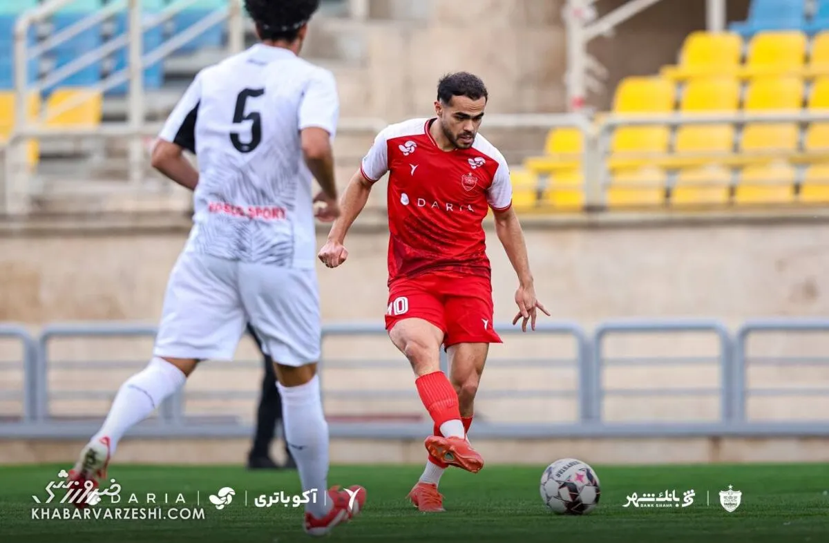 پرسپولیس ۳ - فولاد ۰؛ درخشش اورونوف و گلزنی دنیل گرا در پیروزی سرخپوشان