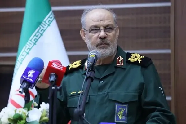 سردار محبی: تمدن غربی با خفت به خلیج خوک ها باز می گردد