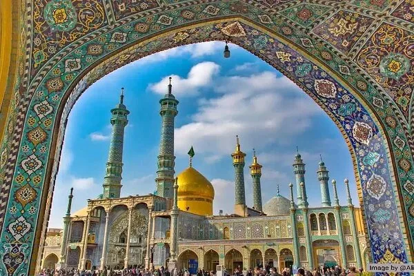 مدیرعامل بانک مسکن برای افتتاح پروژه های نهضت ملی وارد قم شد