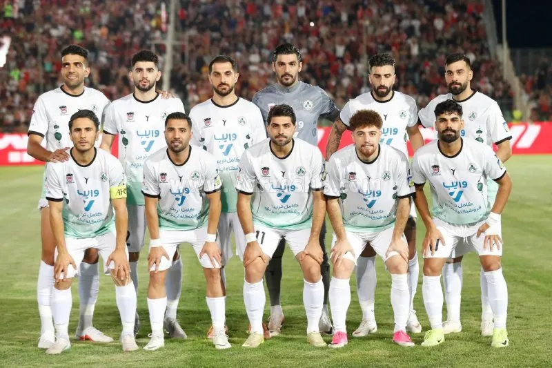 ترکیب احتمالی استقلال خوزستان برابر سپاهان؛ ویسی با این ۱۱ بازیکن به میدان می رود