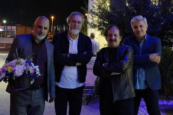 مجید مجیدی با استقبال رئیس سازمان سینمایی وارد کشور شد