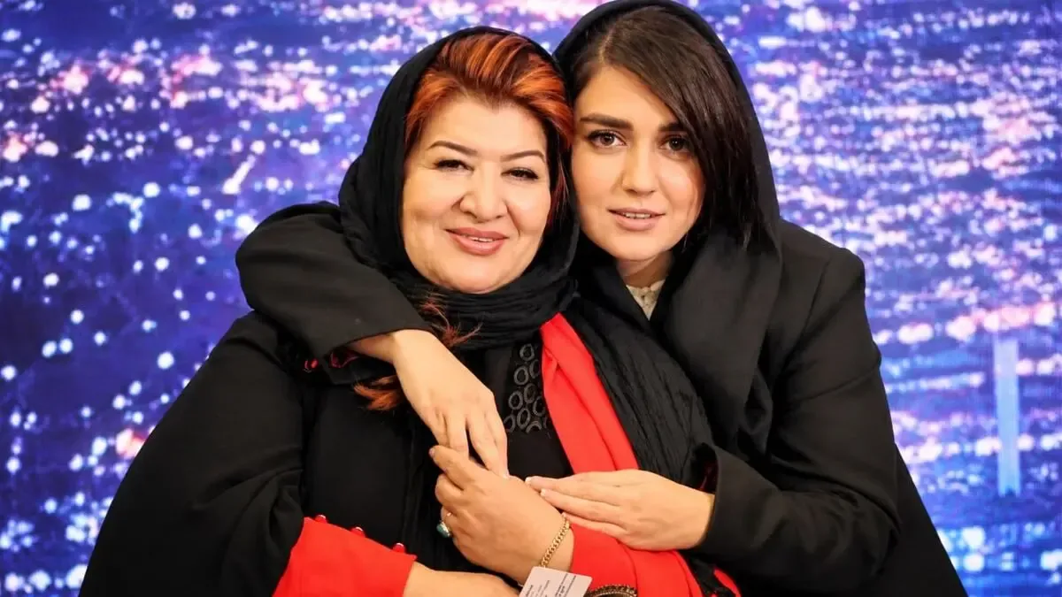 فیلم صحبت های افسانه پاکرو درباره مادرش؛ مادرم در ۱۴ سالگی باردار شد