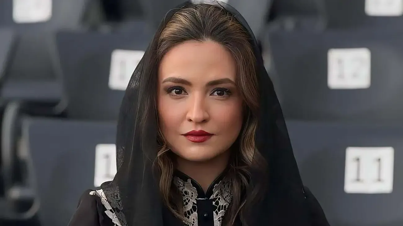 تصاویر جذاب گلاره عباسی در سریال «بامداد خمار»