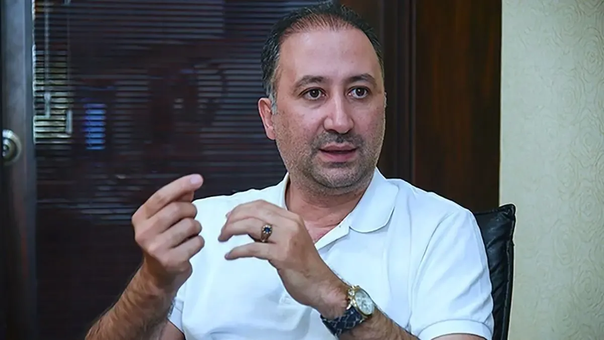واکنش خجالت زده محمد دلاوری به پیشنهاد یک خانم خارجی: «نه، من نمی تونم!»
