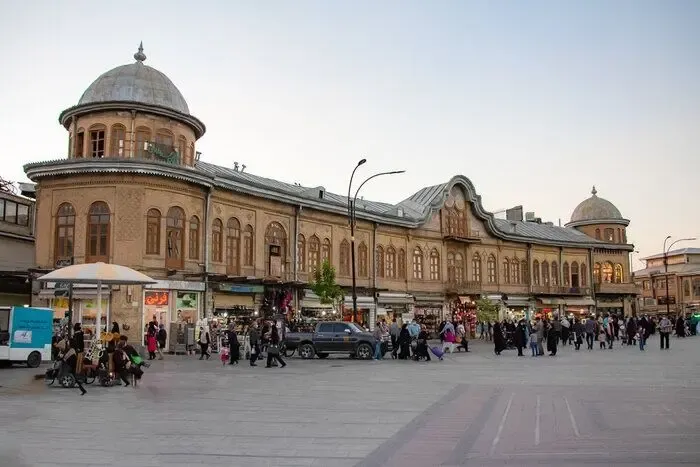 عکس تاریخی میدان اصلی همدان در سال ۱۳۳۰؛ سفری به گذشته شهر