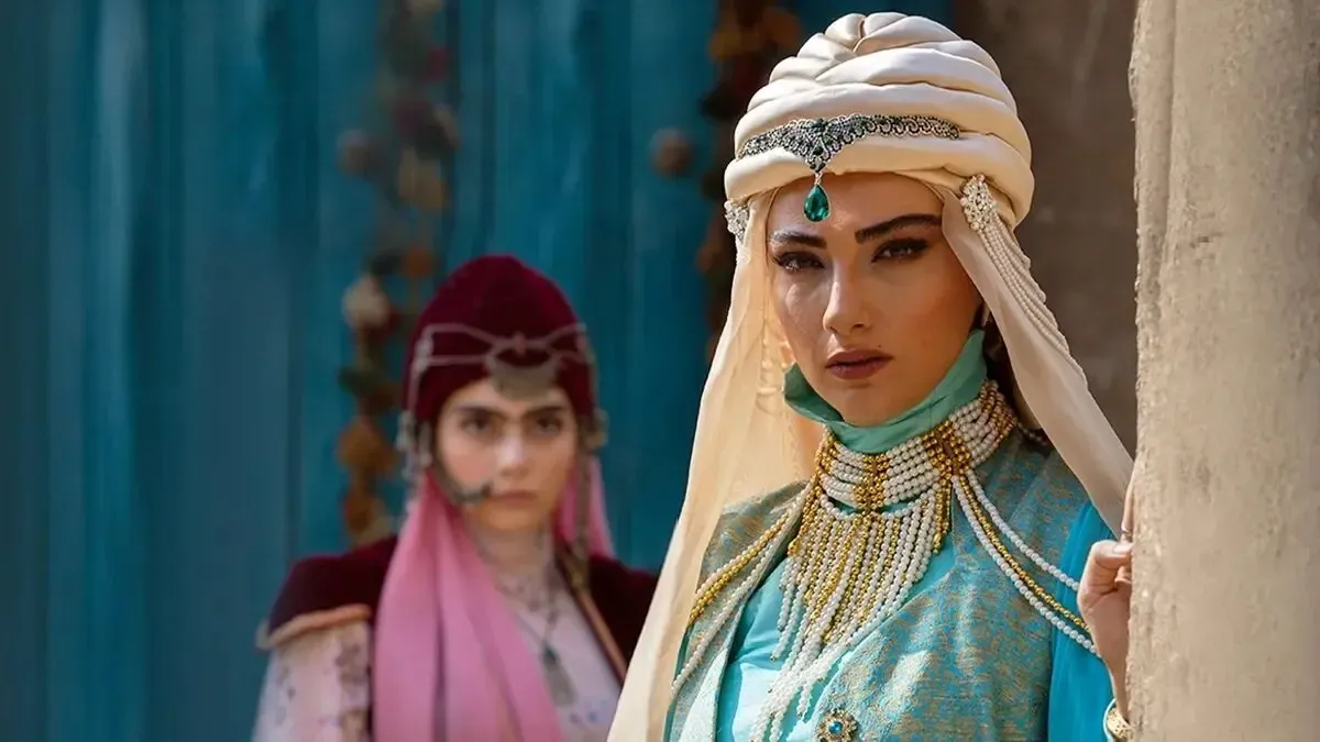 عکس جدید محیا دهقانی بعد از عروس شدن؛ میکاپ و استایل متفاوت نوعروس سینما