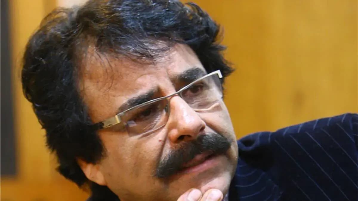 فیلم/ علیرضا افتخاری: صدای مرا حذف کنید؛ داستان خواندن قطعه «بدرقه» در اوج احساس