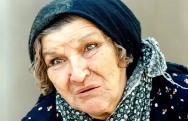 عکس دیدهنشده از «پروین سلیمانی» در جوانی؛ خاطرهای از دهه ۲۰ با چادر مشکی