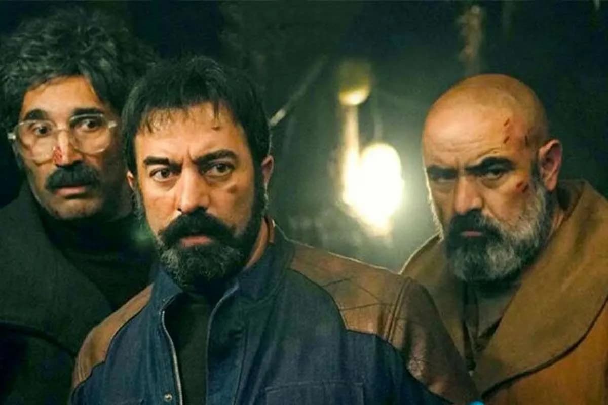 تماشای فیلم تاکسیدرمی در سینما آزادی از دوم اردیبهشت