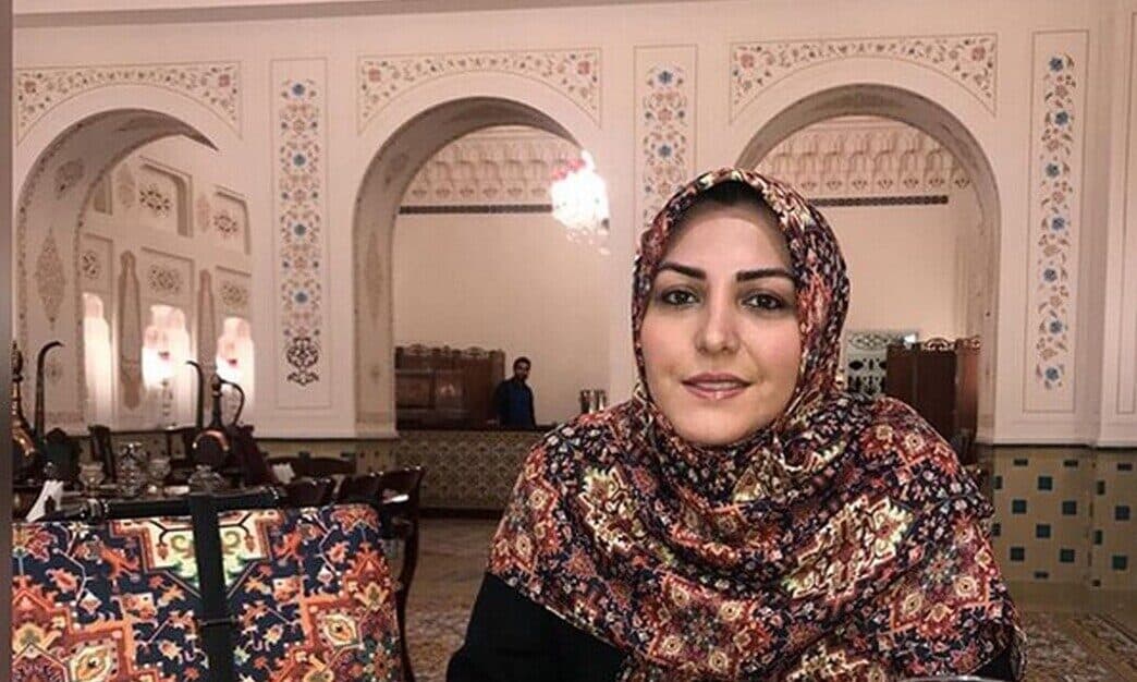 جشن تولد ساده و خلوت خانم بازیگر معروف ایرانی در کافه شیک و زیبای المیرا شریفی مقدم+عکس