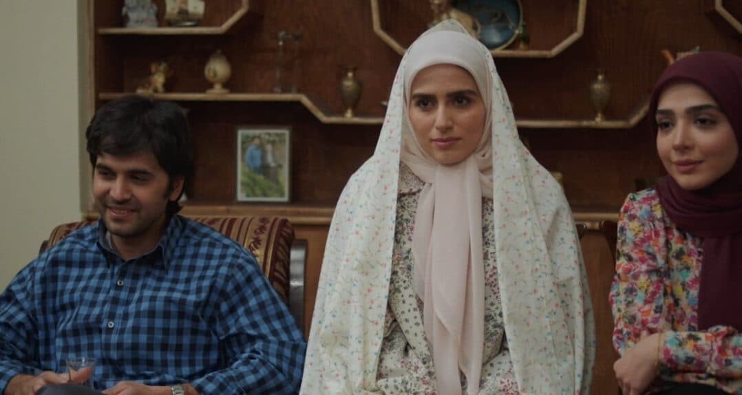 تصویری از پشت صحنه ماه عسل عاشقانه احسان و طاهره سریال لحظه گرگ و میش