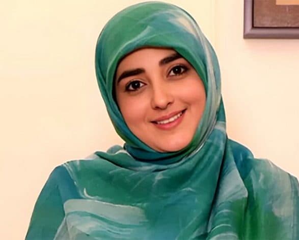 دورهمی دخترانه ستاره سادات قطبی و پذیرایی بینظیر دوستاش با آش گوجه، چیپس و بورک + عکس
