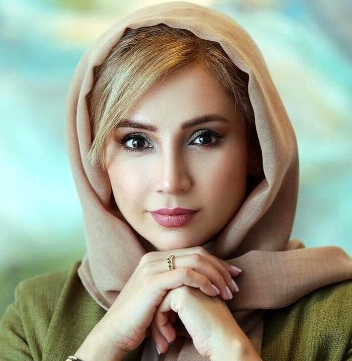 درخت میوه انار شبنم قلی خانی، یکتای سریال هشت و نیم دقیقه در حیاط باصفای خانه اش + عکس