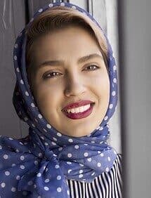 تبریک فوق احساسی و عاشقانه مونا کرمی برای سالگرد ازدواج پدر و مادر جوانش + عکس