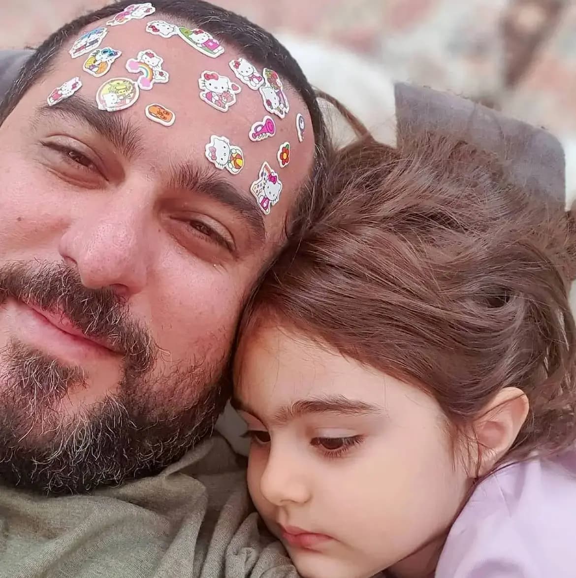 شوخی خنده دار فردوسی پور با محسن کیایی، مجری پر انرژی صداتو و ترس بامزه او از داماد استقلالی + ویدیو