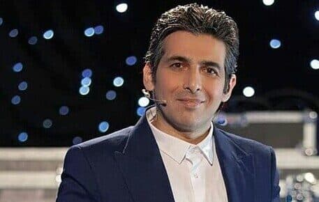 تزئین میز عزای مادر حمید گودرزی با شمع و گل و عکس یادگاری در خانه مجللشان /روحش شاد و یادش گرامی +عکس