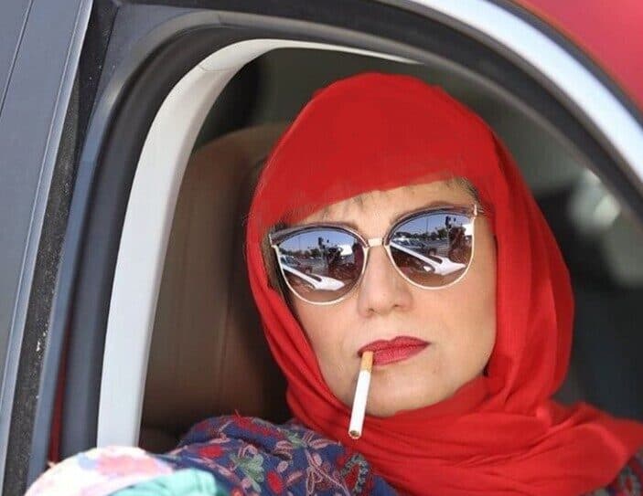 نگاهی به سیگار کشیدن خلاف عرف بازیگران زن در فیلمهای سینمایی؛ از ستاره پسیانی و سحر دولتشاهی تا نگار جواهریان و طناز طباطبایی + ویدیو