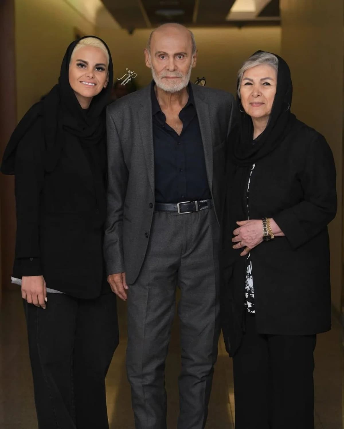 جمشید هاشمپور و استایل متفاوت خانوادهاش در جشنواره فیلم شهر! 😲