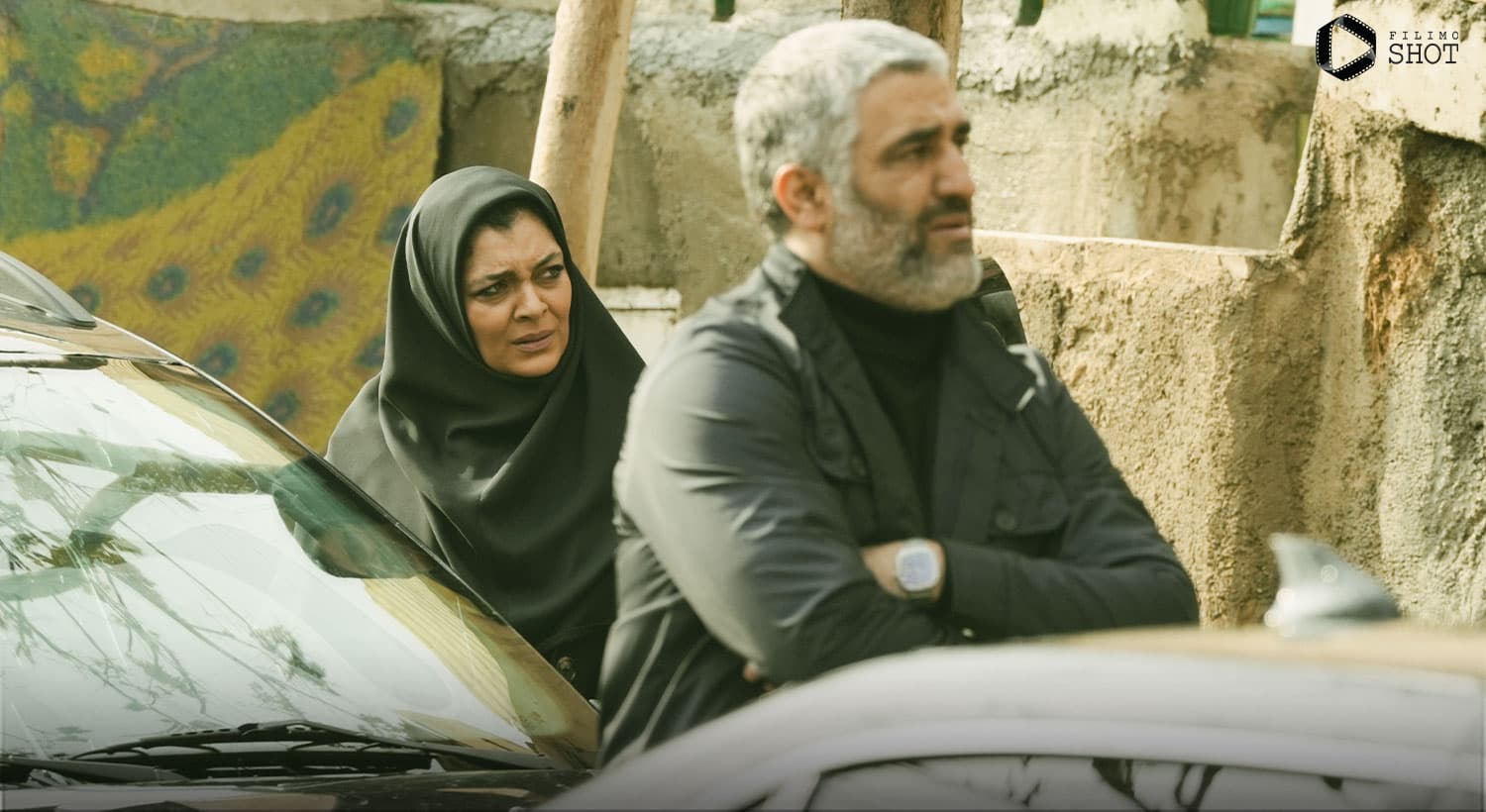 عکسهای جنجالی: واکنش مردم به پوشش متفاوت ساره بیات در سریال محکوم!