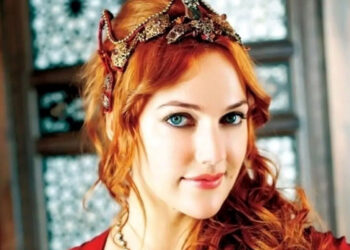 مریم اوزرلی